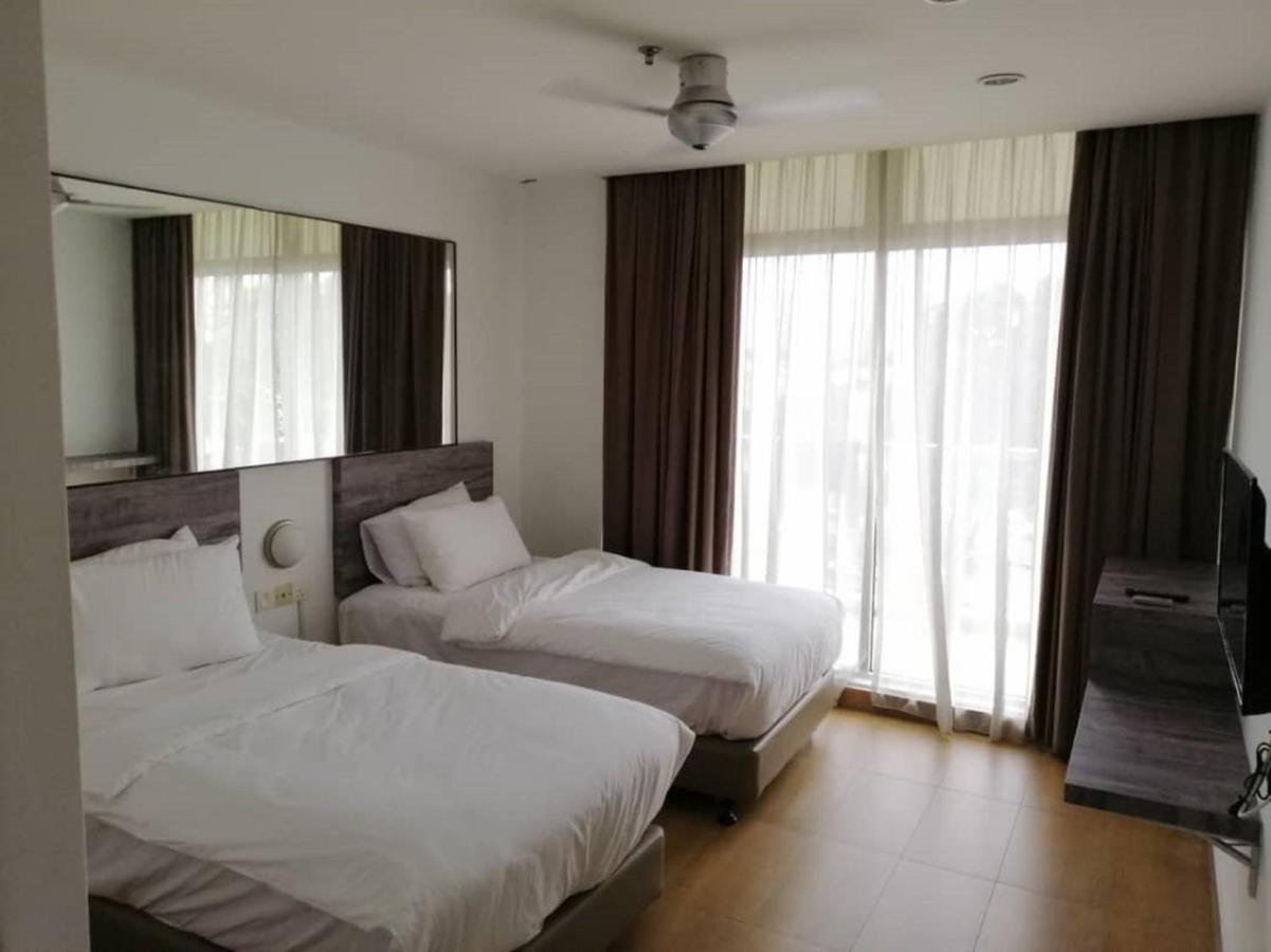 Tropical Hotel Kota Damansara Exterior foto